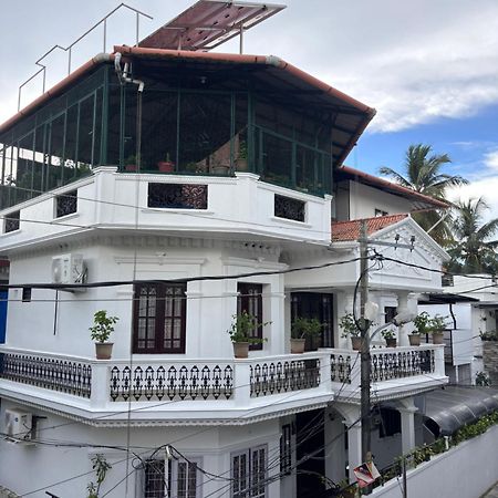 Beza Homestay Kochi Esterno foto